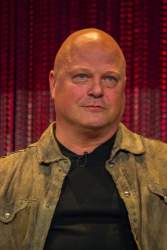 Michael Chiklis